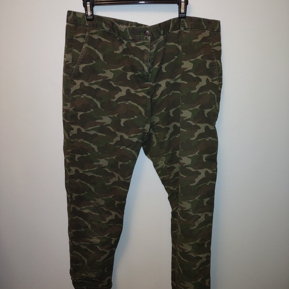 GAP khaki pants